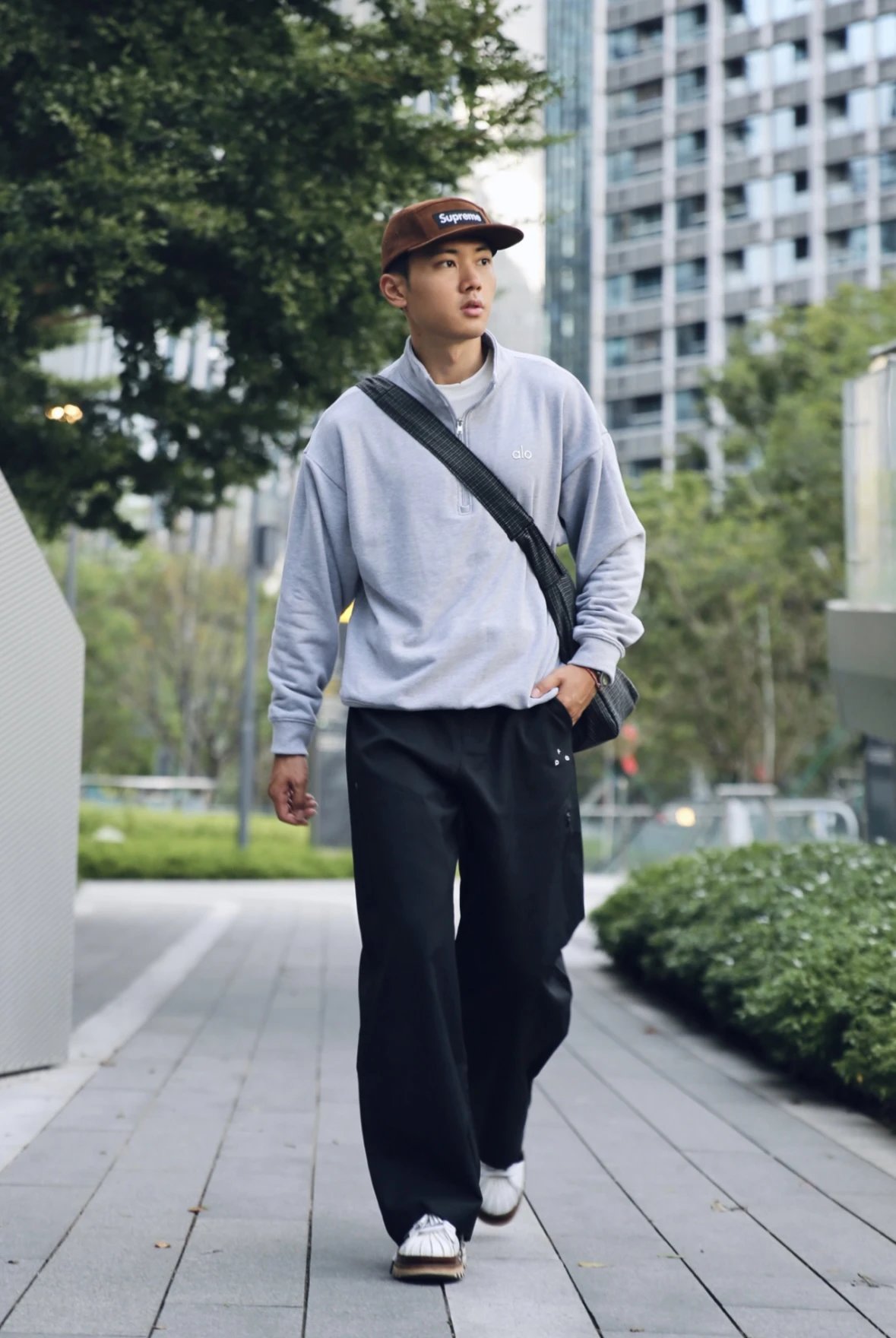 Item ID 8068 aloyoga-Accolade Stand collar solid color “65% cotton ➕35% polyester ”