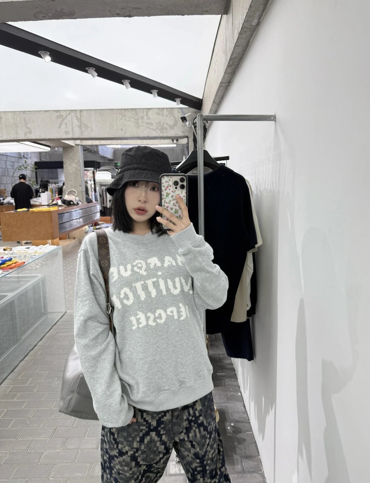 Item ID 8092 SS26“ Milan woven embroidery ” Round neck long sweatshirt with embroid