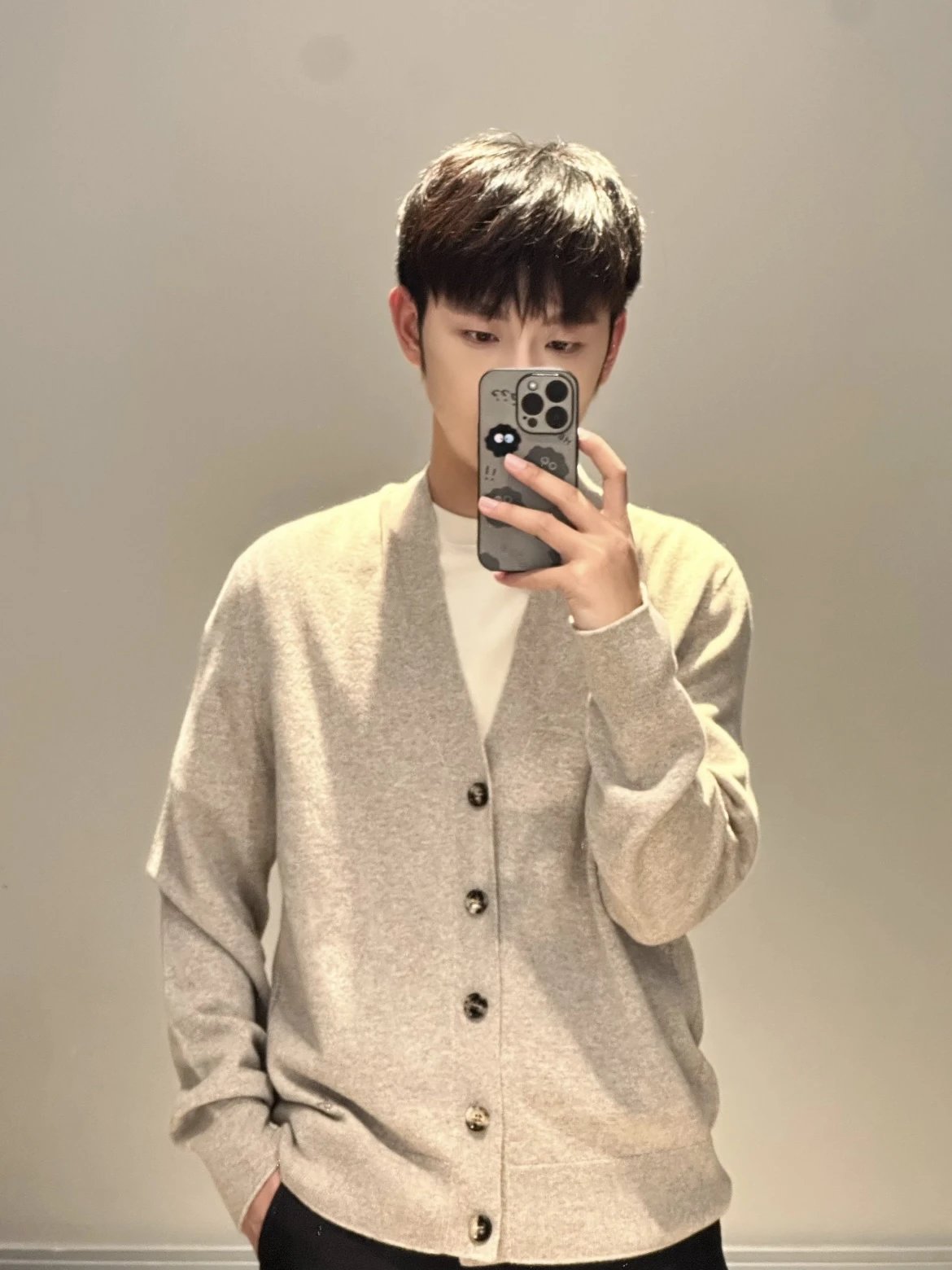 BBR embroidered signature sweater cardigan “97% cashmere ➕3% polyester