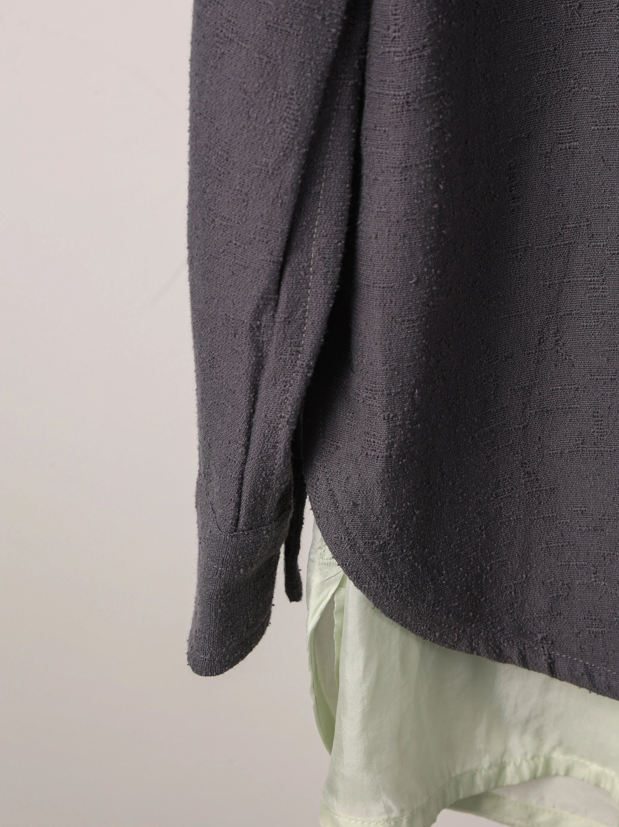 Item ID 8214 Botteg@-Venet @-Baotijia-2023S - Fake two-piece woven shirt jacket - D