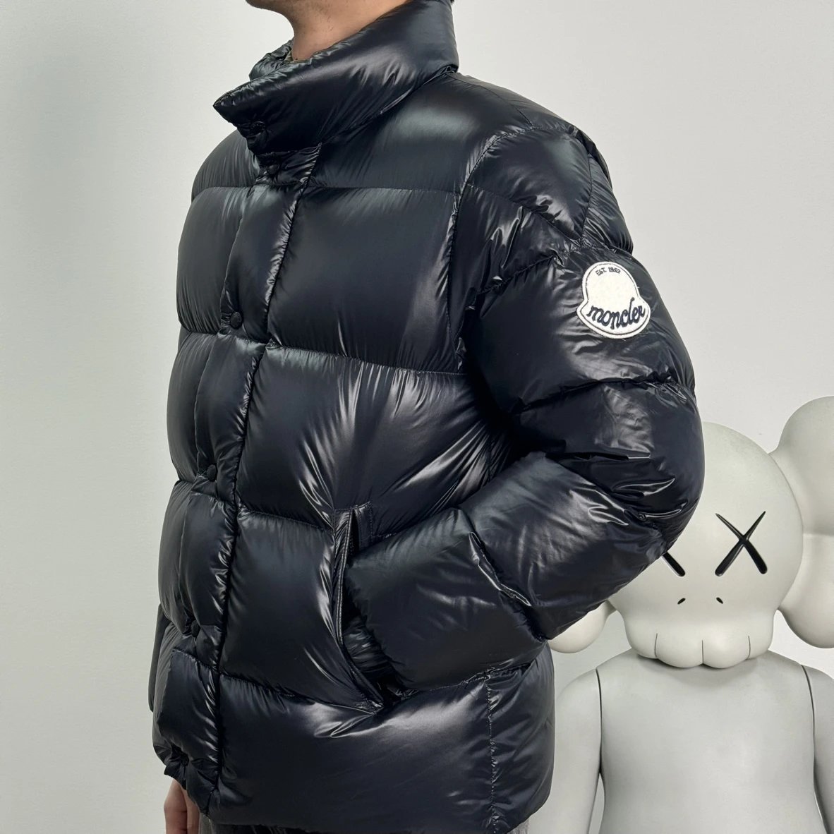 Item ID 8121 M0 include Tripiti - _Double layer high-density nylon fabric_ _Nationa