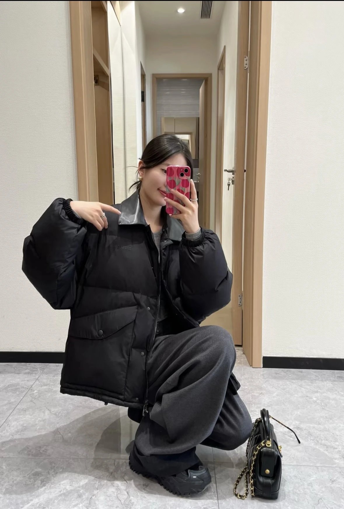 Item ID 8126 M1UM1U Miu Miu FW24“90 white duck down ” Lapel drawstring hem zipper l