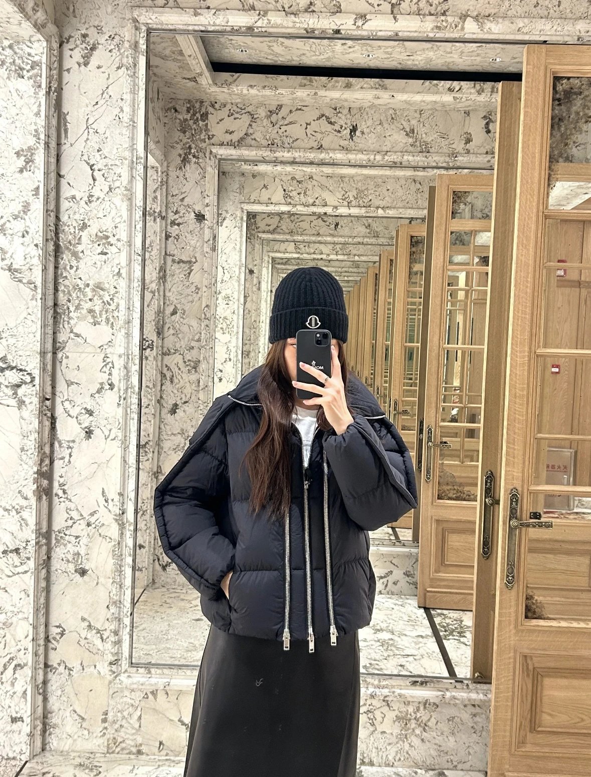 Item ID 8114 GENIUS-YAEL series -“90 white goose down ” Short double-zip adjustable