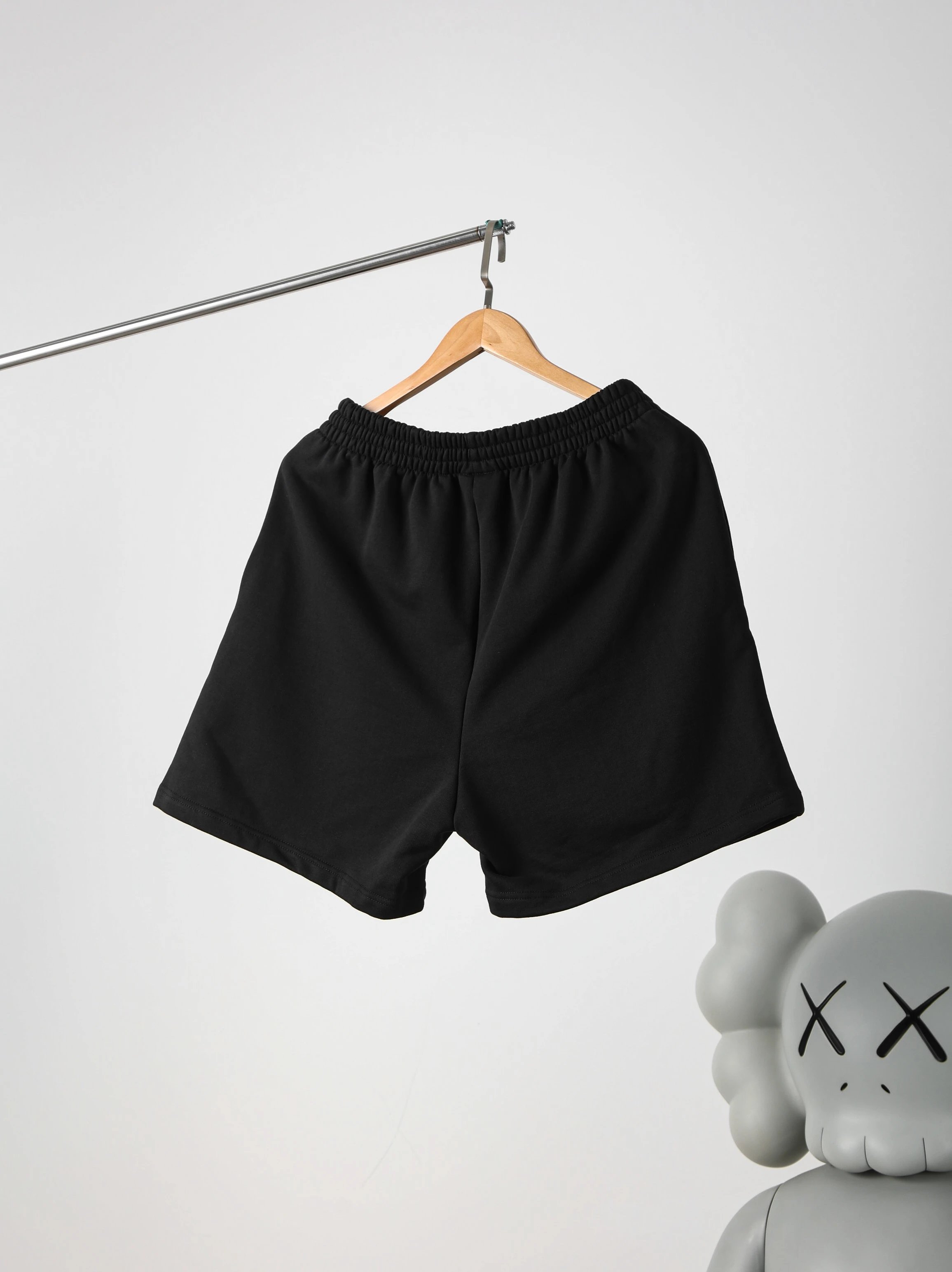 Item ID 8228 Balenci@ga- Paris 2024 ss-3M Reflective Logo Shorts - LB Reflective Lo