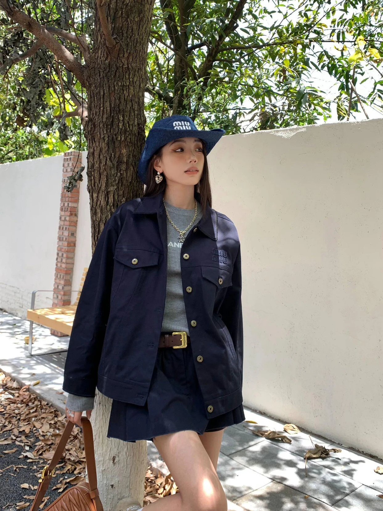 Item ID 8046 MiuM1u-Miu-2024-ss-workwear pocket design - retro style lapel breasted