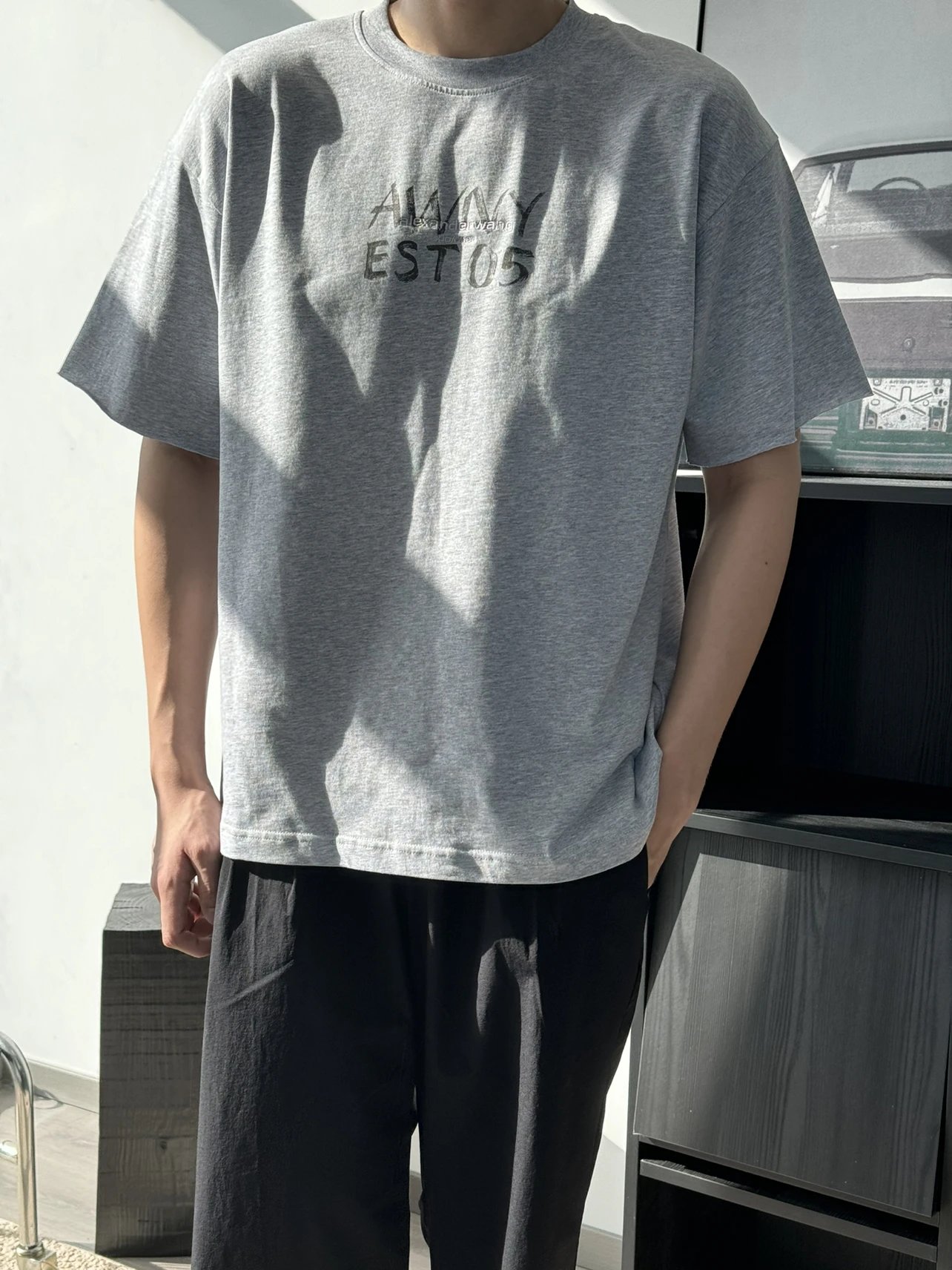 Item ID 8317 king alexander - Unisex loose graffiti logo short sleeves T shirt - Sa