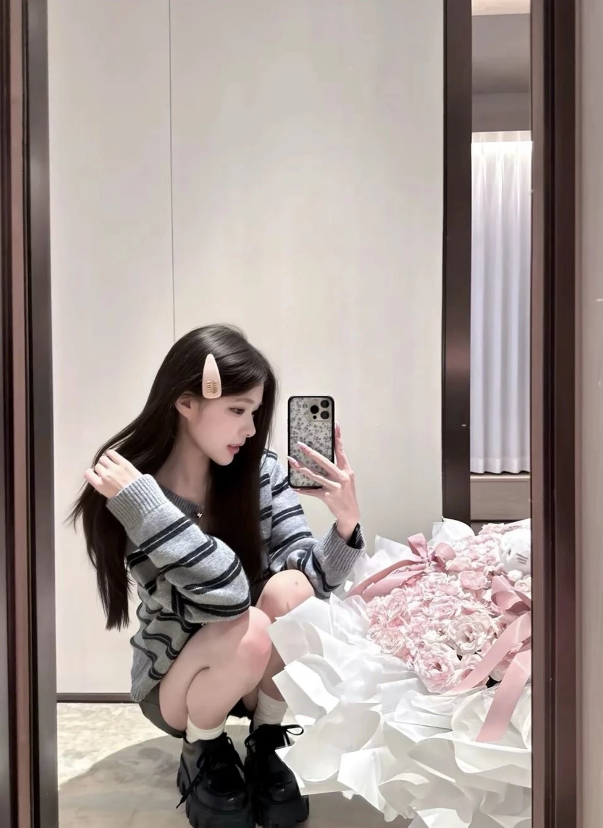 Item ID 8004 M1UM1U Miu Miu double-layer knitted logo patch cardigan with _precise
