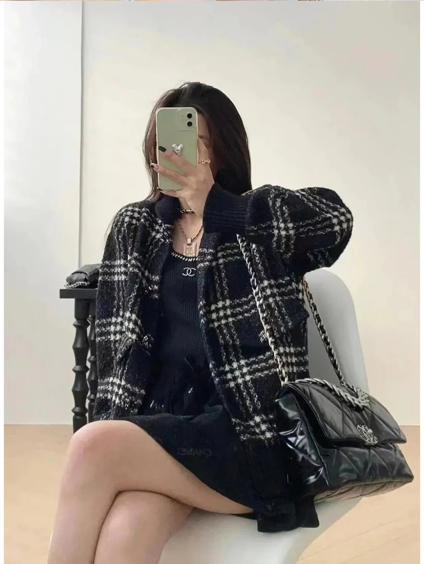 Item ID 8026 CHANE1- Chanel 22k Tweed Black and White Checkered Floral Coat - Black