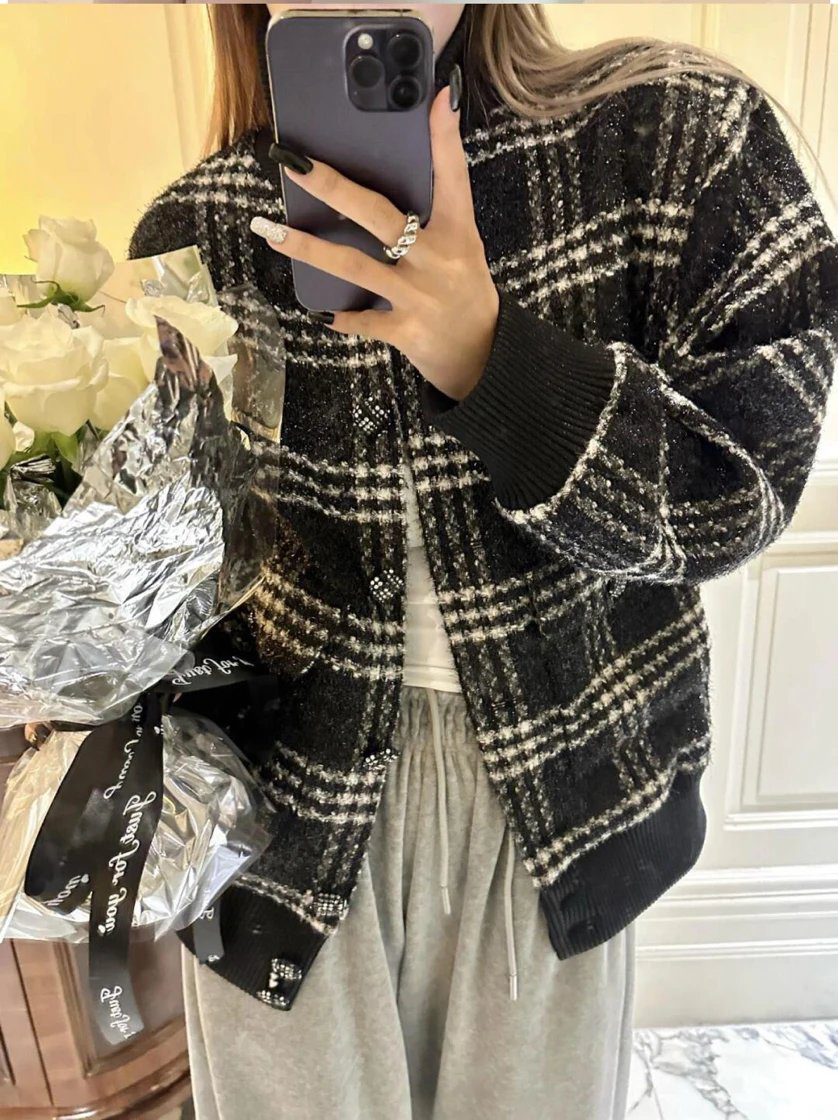Item ID 8026 CHANE1- Chanel 22k Tweed Black and White Checkered Floral Coat - Black