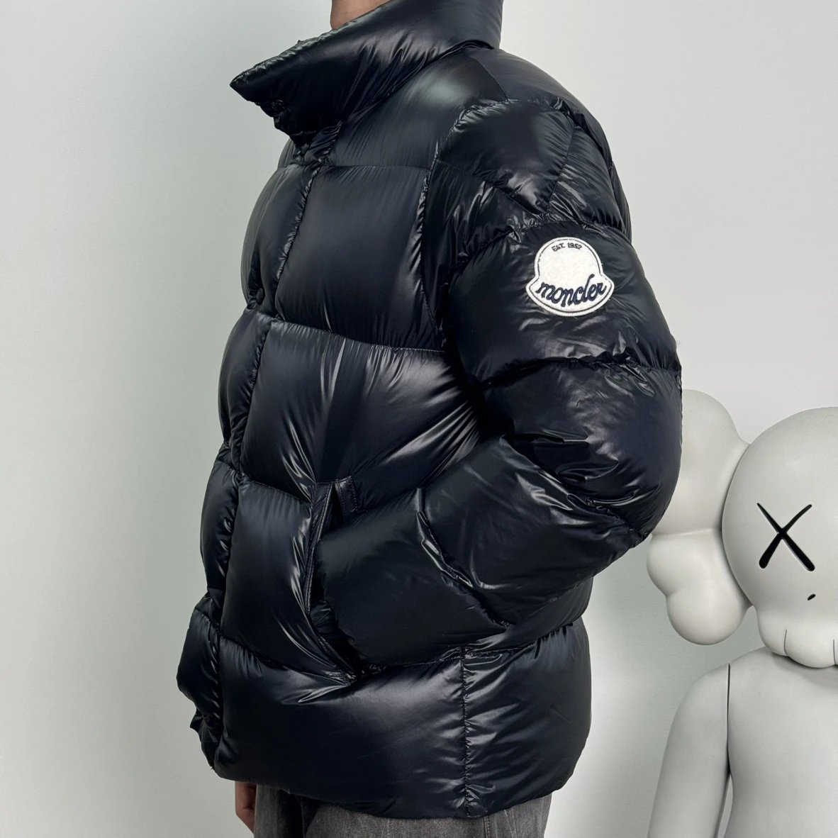 Item ID 8121 M0 include Tripiti - _Double layer high-density nylon fabric_ _Nationa