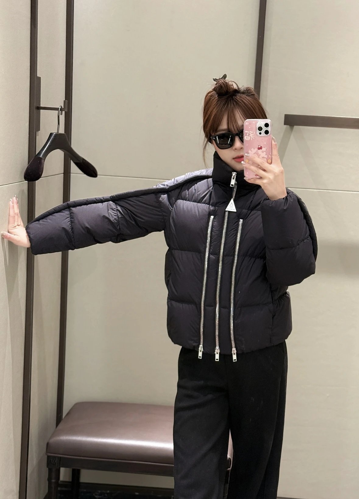 Item ID 8114 GENIUS-YAEL series -“90 white goose down ” Short double-zip adjustable