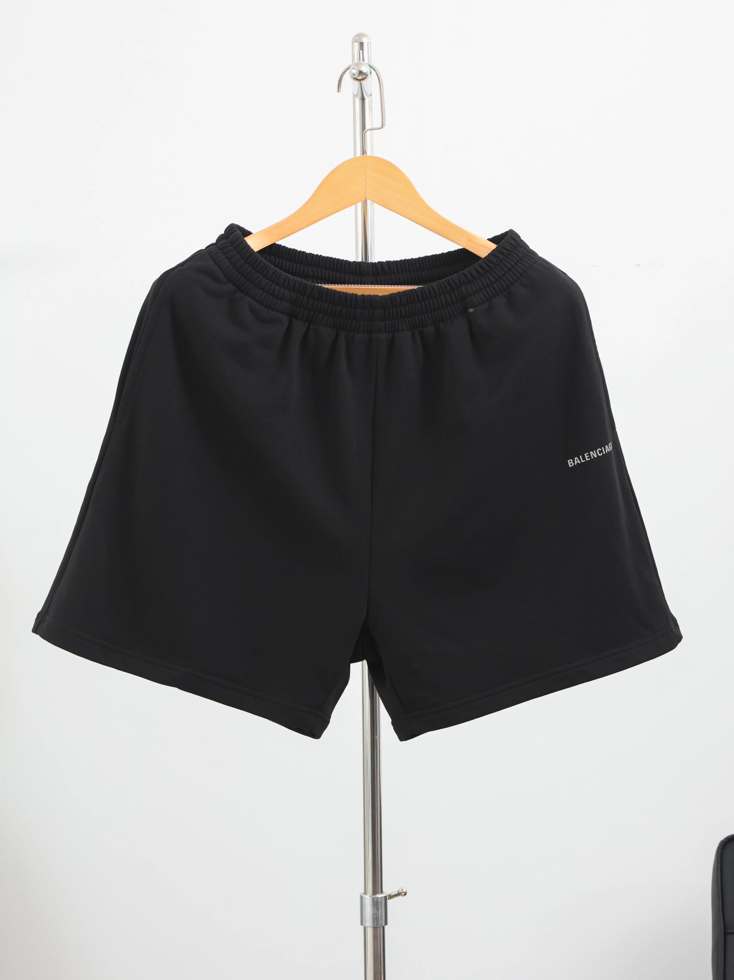 Item ID 8229 Balenci@ga- Paris-2024SS Reflective Letter Shorts - Basic Five Point C
