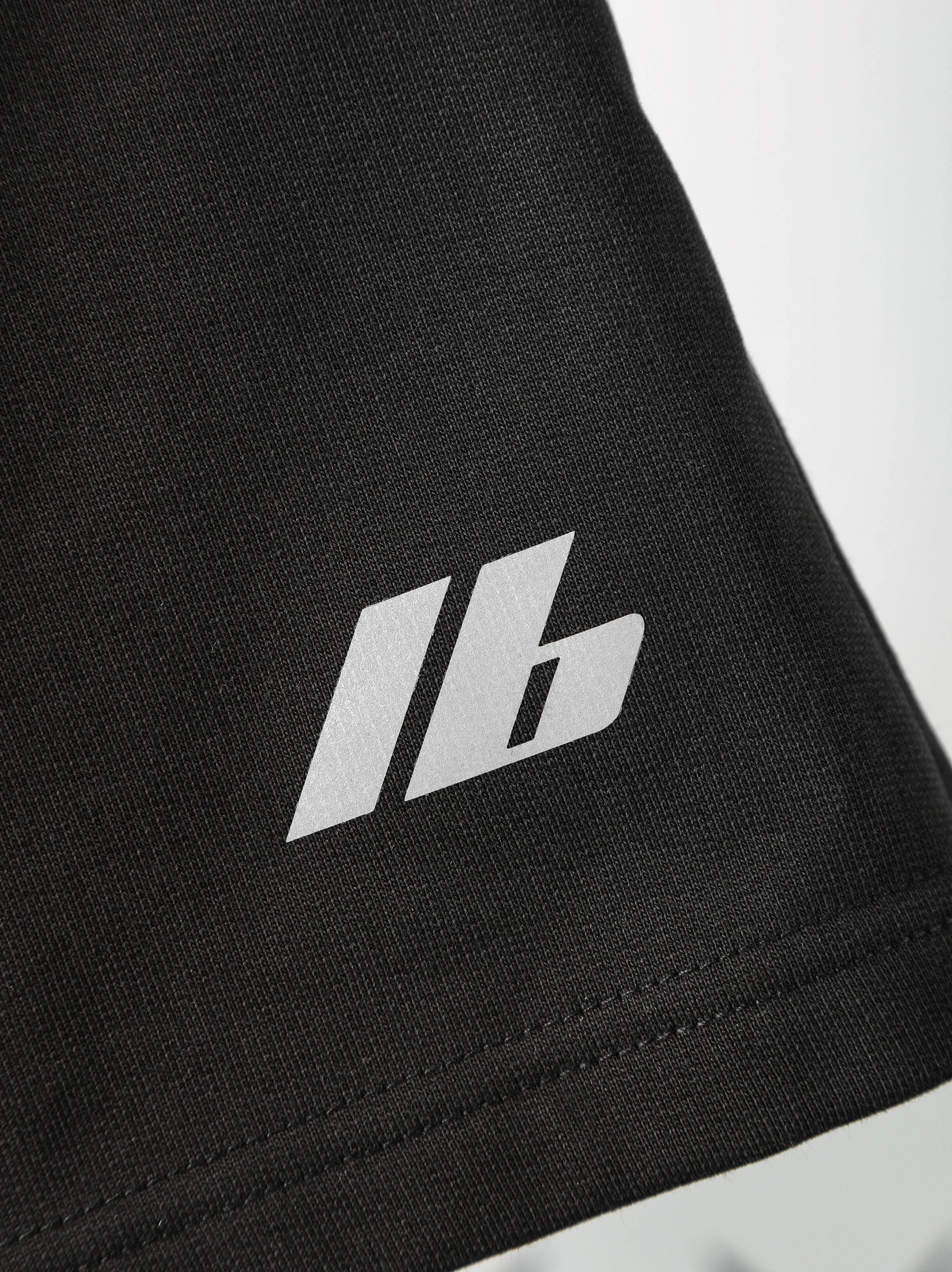 Item ID 8228 Balenci@ga- Paris 2024 ss-3M Reflective Logo Shorts - LB Reflective Lo