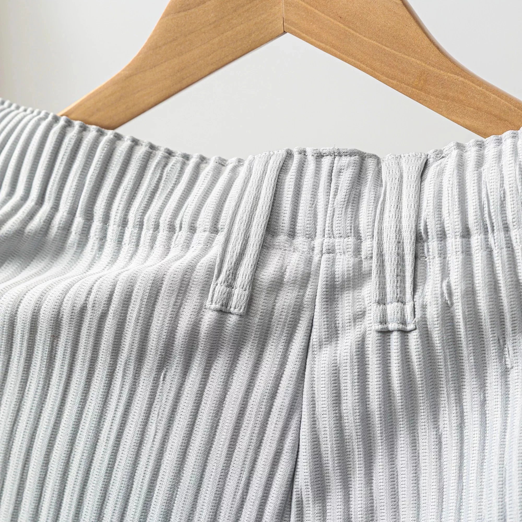 Item ID 8351 Issey Miyaki - Anti Wrinkle Technology Fabric - Polyester Fiber High T