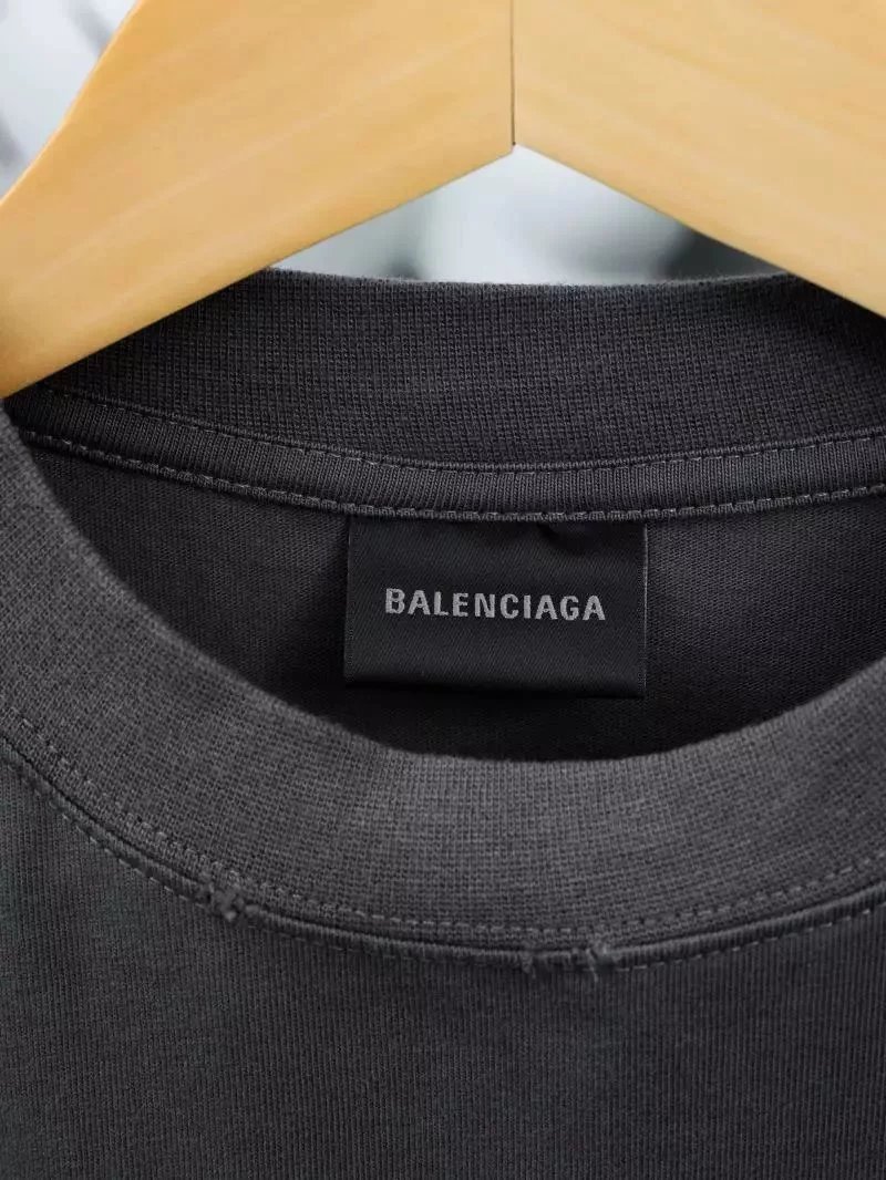 Item ID 8291 Balenciag-2022fw - Wave Cola Short Sleeve - Dark Brown - Damaged Proce
