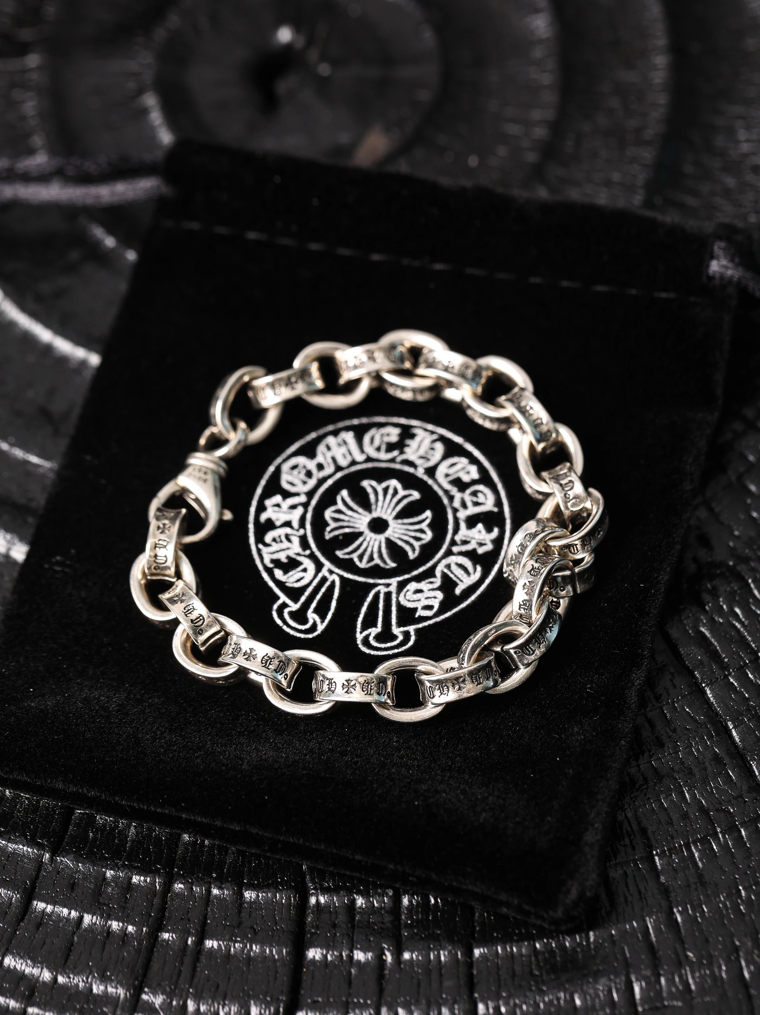 Item ID 8376 Chrome-Hearts- Crow heart -paperchain- Classic Thin Cuban Bracelet - p