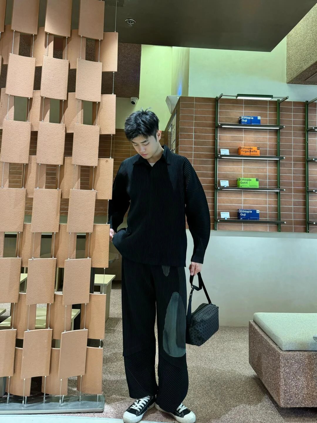 Item ID 8490 Issey-M1yaki- Issey Miyake -Kuro-saddle-PVC diamond camera bag - Matte