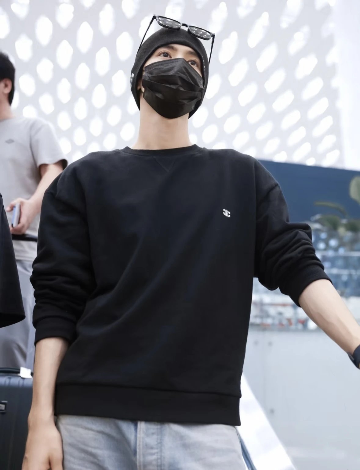 Item ID 8078 CL-SS25-“- embroidery ”“ Neatness differentiates the market ” Solid co