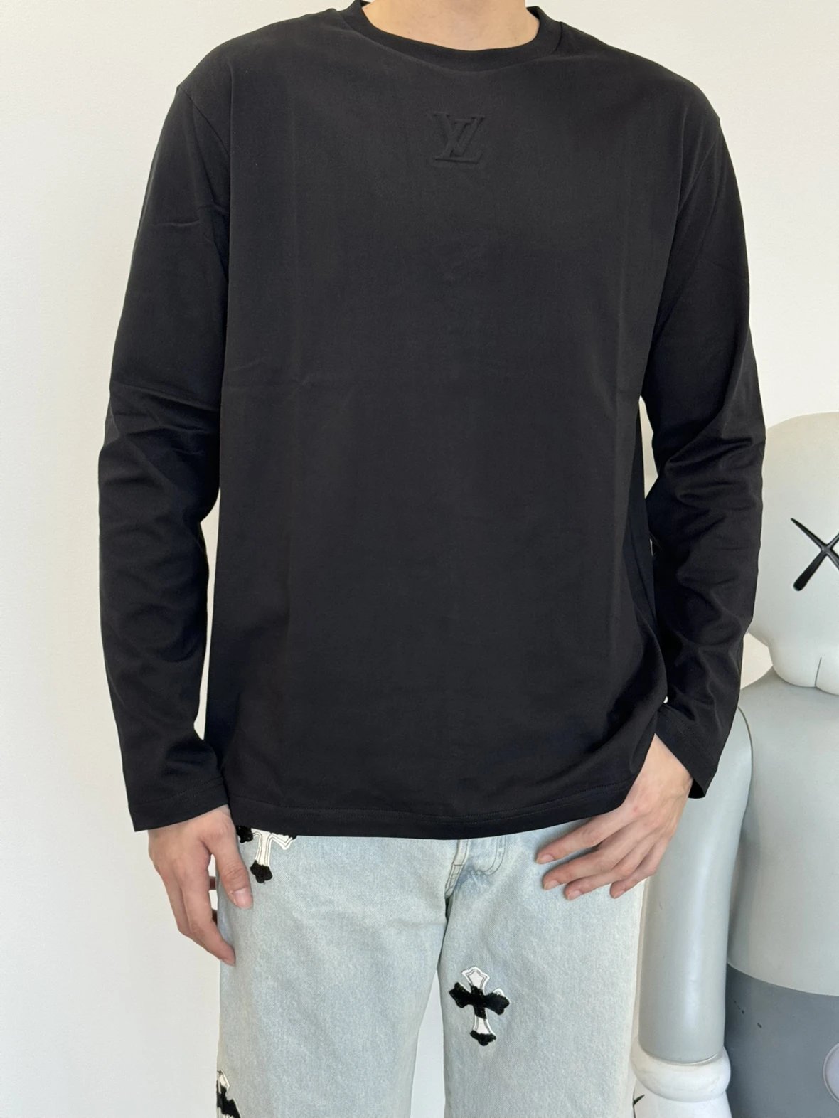 Item ID 8180 Embossed crew neck “32 Count combed long staple cotton smooth ”logo lo