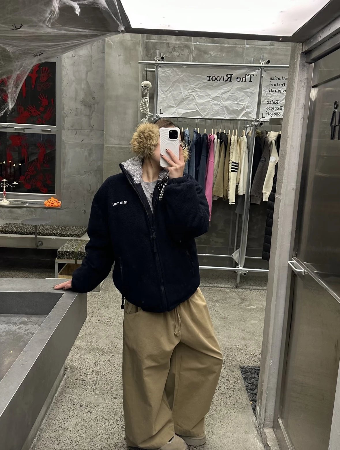 Item ID 8128 M1UM1U Miu Miu _mohair blend fur collar_ FW25 solid color stand up col