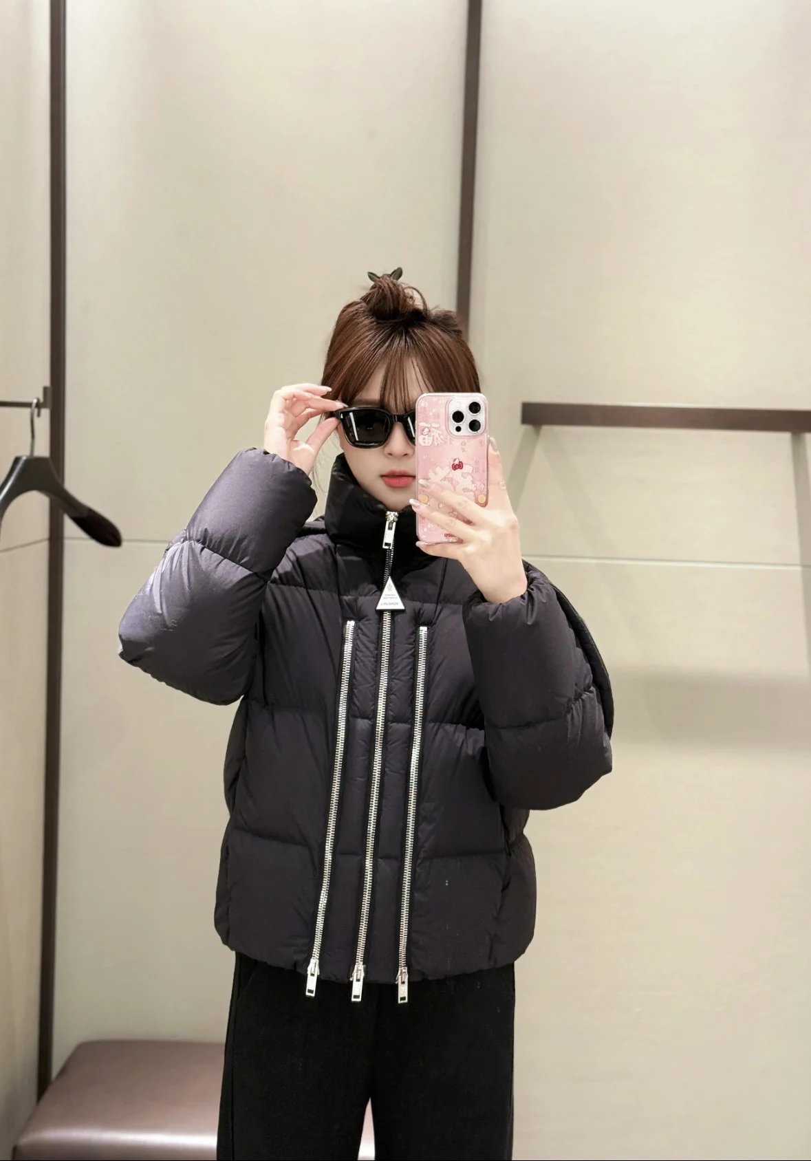 Item ID 8114 GENIUS-YAEL series -“90 white goose down ” Short double-zip adjustable