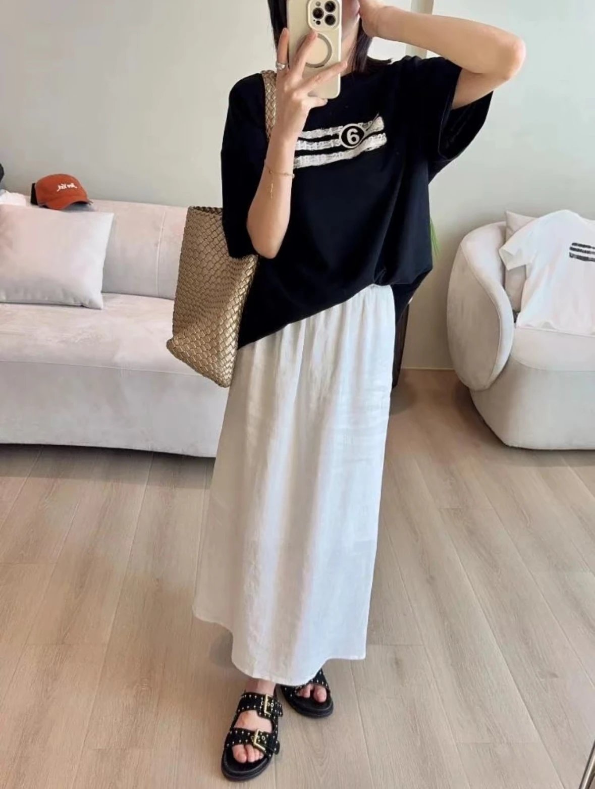 Item ID 8328 MM6-Magila SS25 _Correct Layered Printing_ - Digital Printed Round Nec