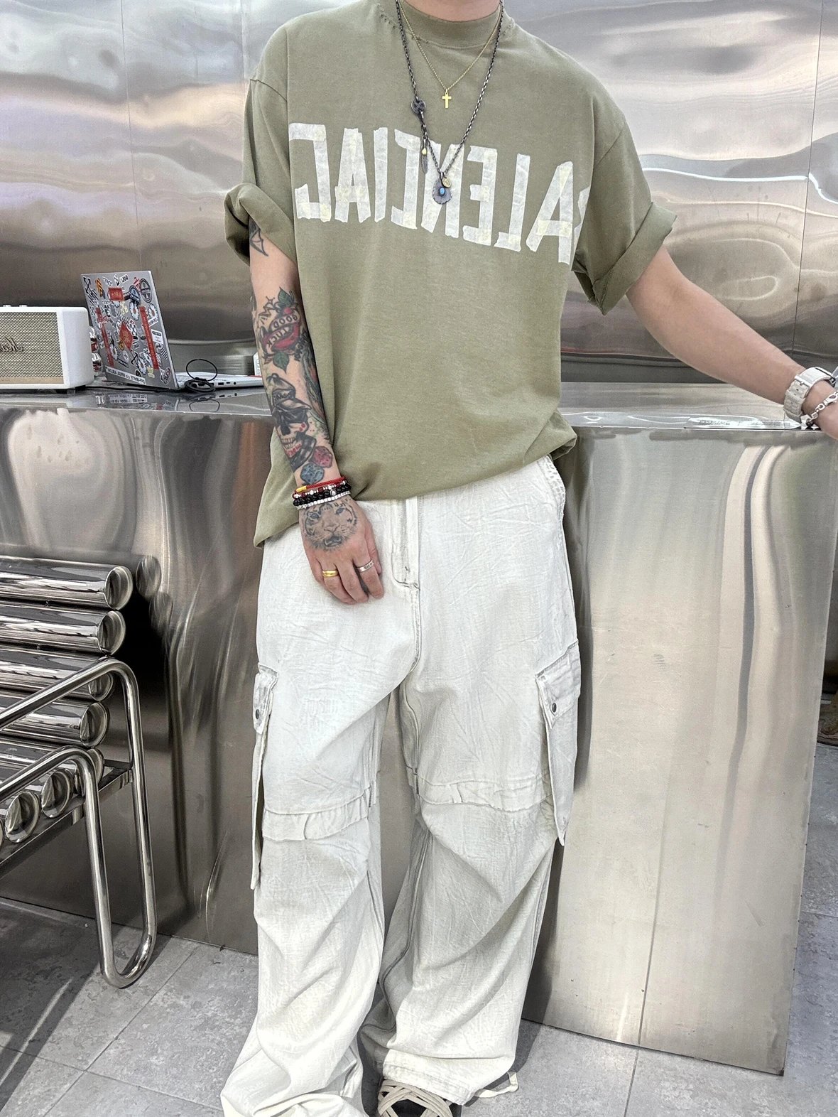 Item ID 8278 Balenc1aga - Paris-2023s - Pattern Paper Series Short Sleeves - Retro