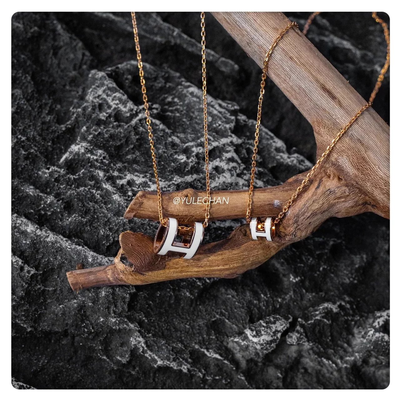 Item ID 8380 H letter necklace -mini letter pendant - rose gold necklace - clavicle