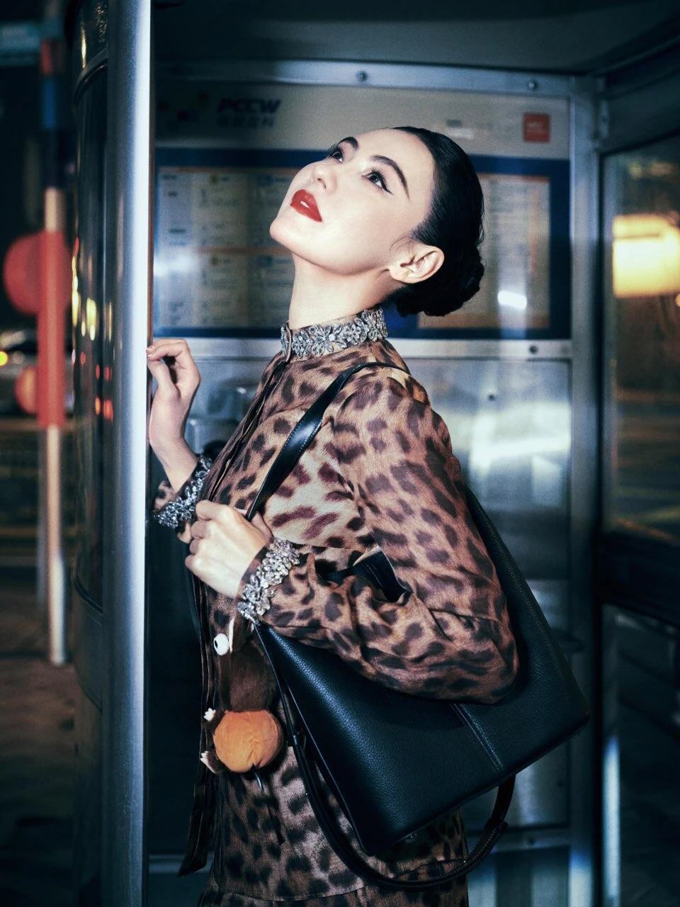 Item ID 8498 Maison-Mag1ela Magira Press age contrasting shoulder straps black brow