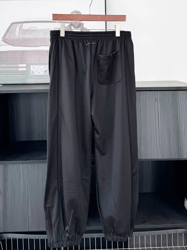Item ID 9026 MM6 Numeric Signature Zipper Legged Woven Sports Pants