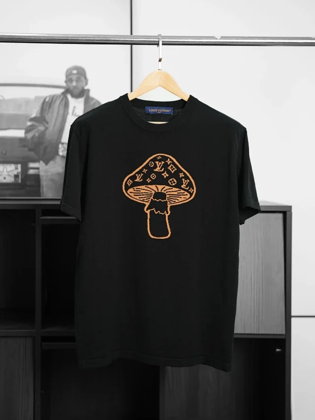 Item ID 9023 1V Early Spring Men's Series Mushroom Inlaid Flower Round Neck Short Sleeve T-shirt