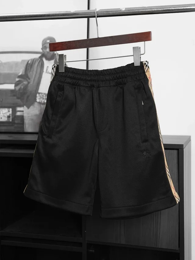 Item ID 9043 BBR SS26 cotton color blocked grid patterned side pockets, five quarter casual shorts