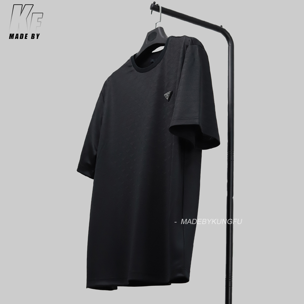 【KF badge】 pra triangle dark pattern tee