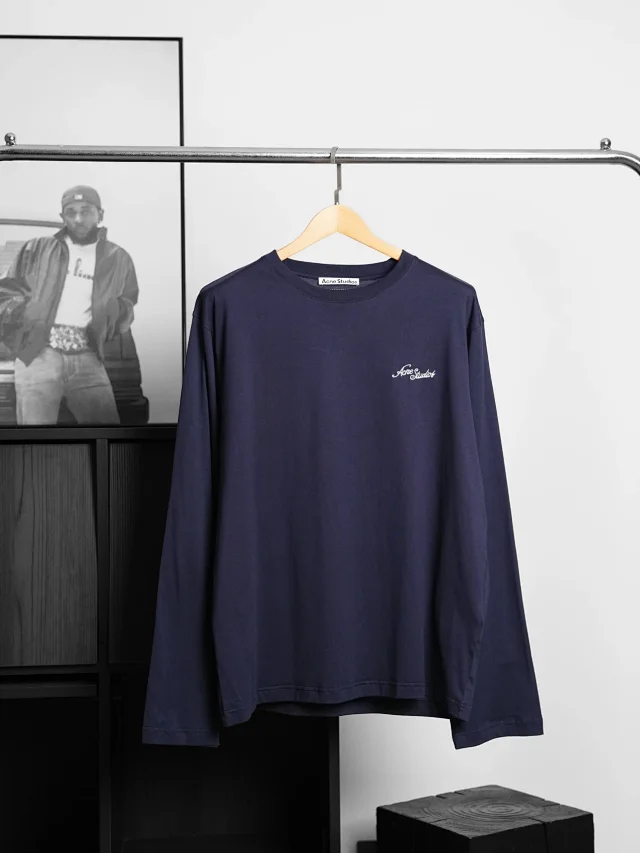 Item ID 9096 AcneS ultra-fine yarn 60-thread count double-ply combed cotton plain weave fabric  S26 embroidered logo long-sleeved T-shirt