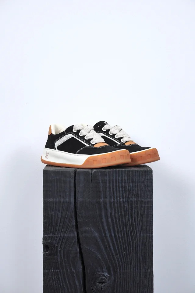 Item ID 9036 1V High end custom Tilted suede calf leather round toe lace up biscuit shoes low top board shoes
