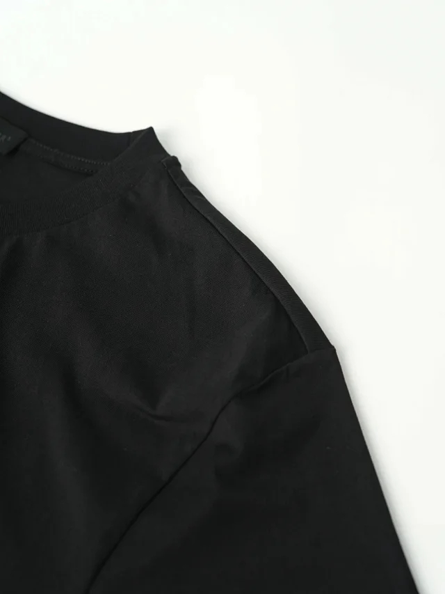 Item ID 9048 Mon Customized Logo Imported Hot Stamping Material Cotton Jensen Logo Knitted Round Neck Short Sleeve