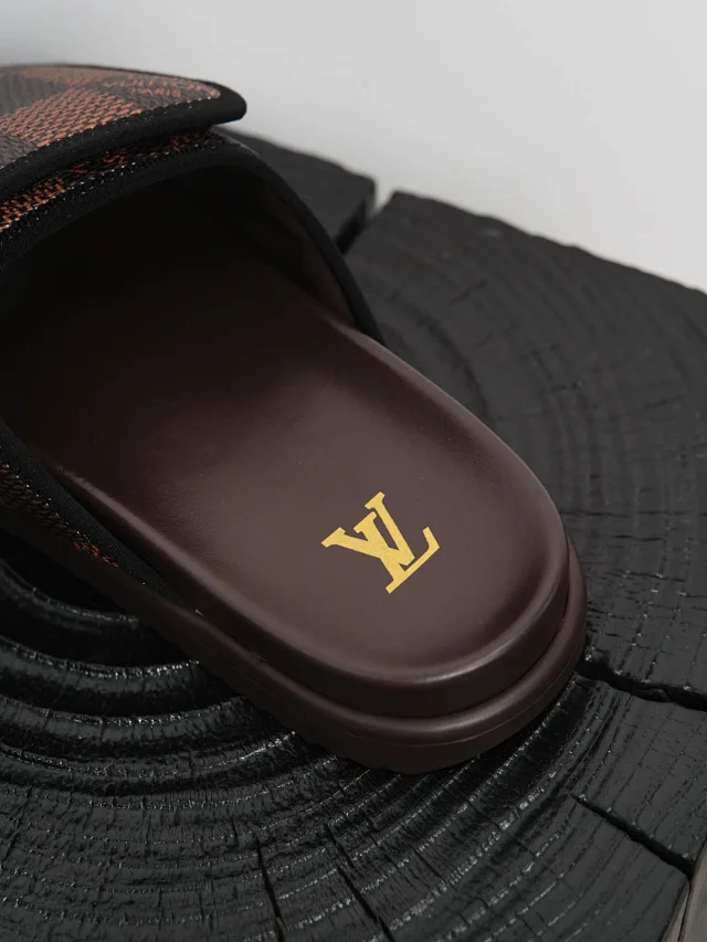 Item ID 9062 1V MD Polyurethane Foam Soft Bottom Pattern Jacquard Fabric Velcro Slippers Black Brown
