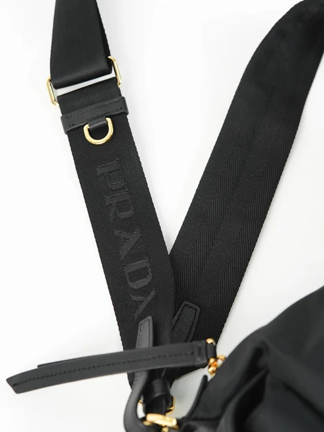 Item ID 9069 PRA Enamel Metal Triangle Logo Nylon Shoulder Cross Shoulder Handbag Black Large Women's Edition