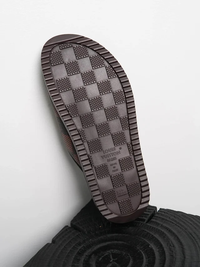 Item ID 9062 1V MD Polyurethane Foam Soft Bottom Pattern Jacquard Fabric Velcro Slippers Black Brown