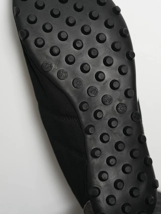Item ID 9090 Maison Margiela Sprinters calf leather studded contrasting round toe lace up low cut athletic training shoes