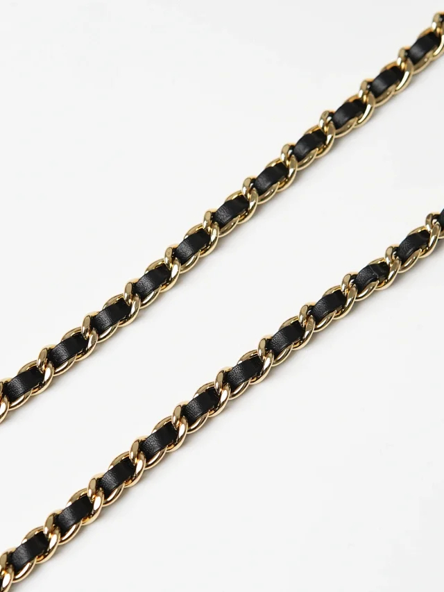 Item ID 9100 CHANE126A Premium Handcraft Workshop  Imported Plain Weave Calfskin  Magnetic Gold Label Dual C Logo  Diamond-Patterned Leather Chain Calfskin, Gold-Striped Metal, Single Shoulder Bag