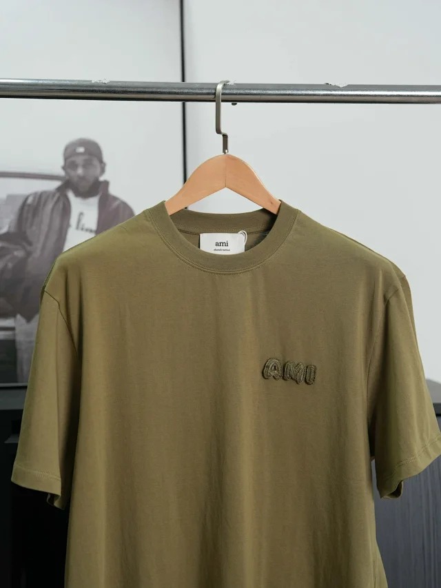 Ami Crochet Letter Round Neck Short Sleeve Night Osmanthus Green