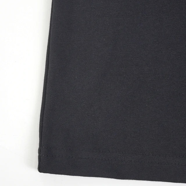 Item ID 9035 Mon x RocNation collaboration solid color left chest logo short sleeved T-shirt