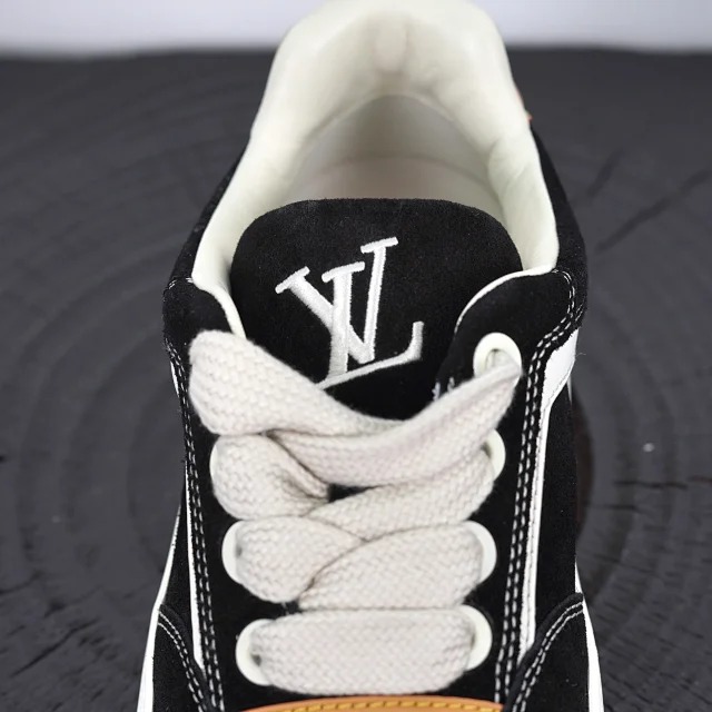 Item ID 9036 1V High end custom Tilted suede calf leather round toe lace up biscuit shoes low top board shoes