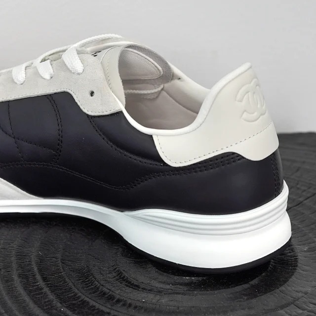 Item ID 9041 CHANE1 imported sheepskin 26S cowhide plush round headed panda low top German training shoes for women black white
