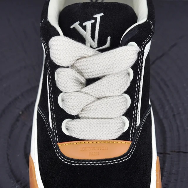 Item ID 9036 1V High end custom Tilted suede calf leather round toe lace up biscuit shoes low top board shoes