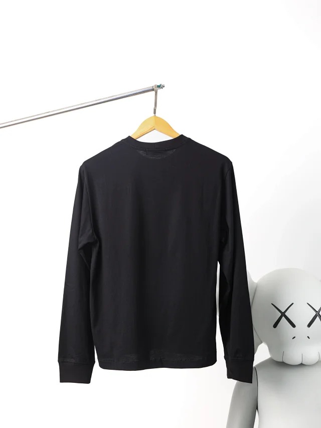 SI Logo round neck knitted long sleeved shirt