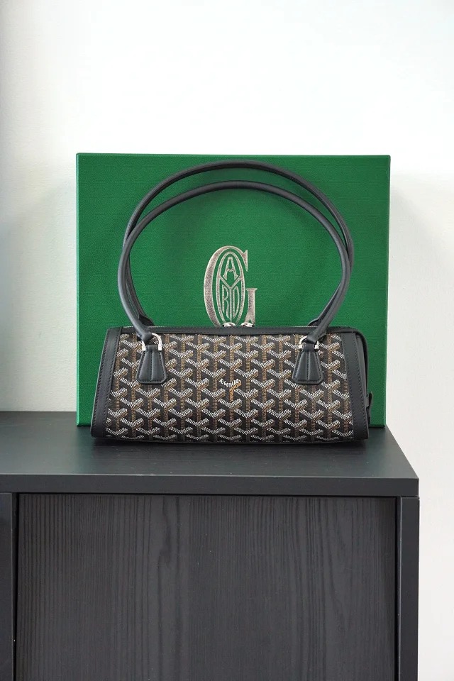 Item ID 9027 GOYARD Bonbonniere Classic Monogram Canvas & Cowhide Leather Baguette Shoulder Bag