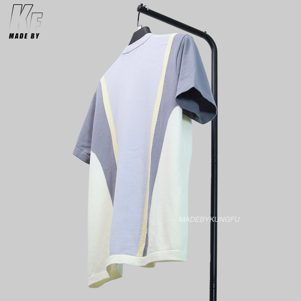1V 3D embossed knit tee 