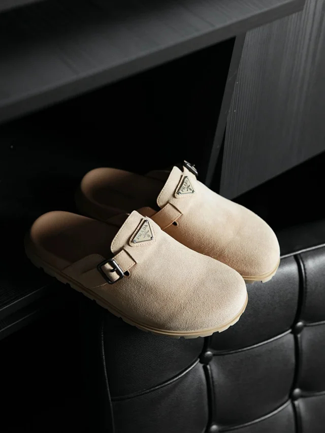 PRA Metal Triangle Brand Series Strap Muller Shoes Baotou Boken Shoes